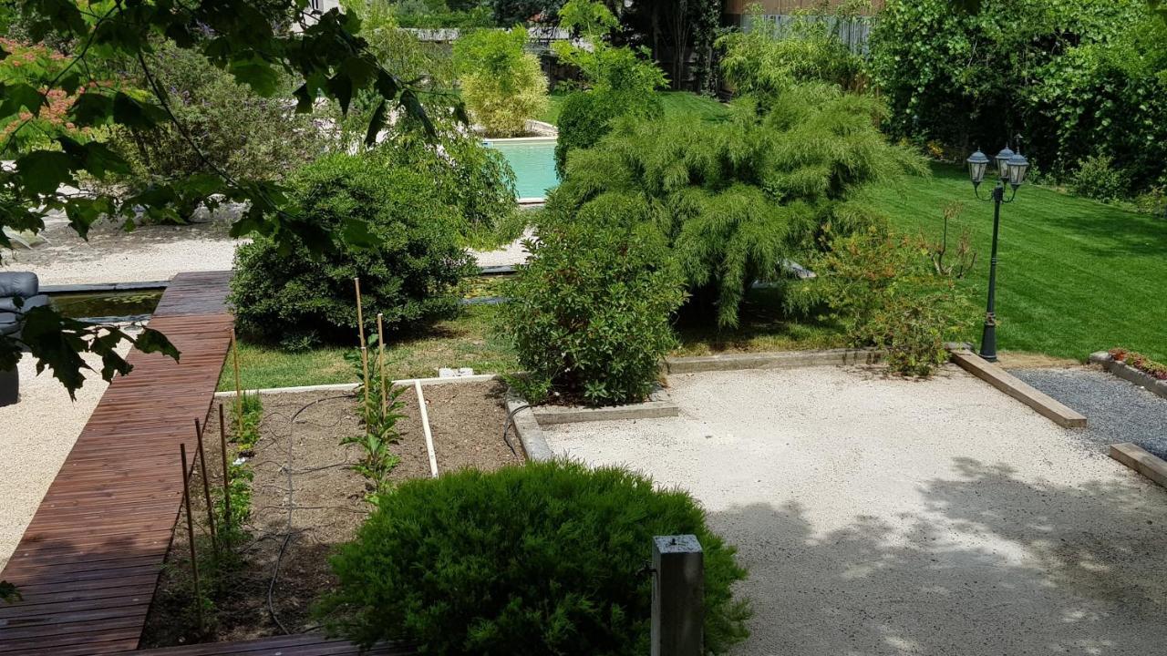 La Maison D Alys Cabannes Bagian luar foto